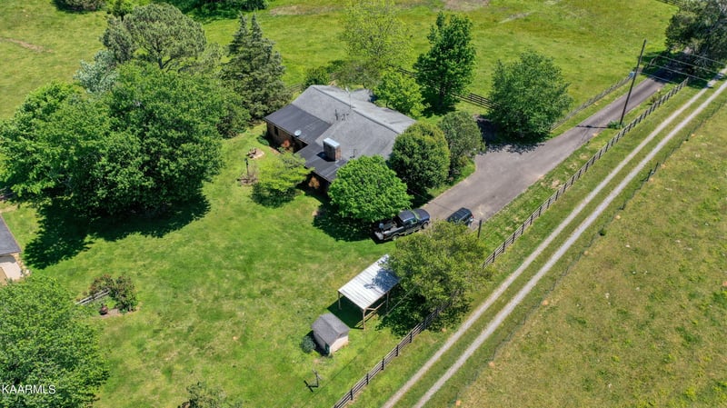 493 County Rd 370, Athens, TN 37303
