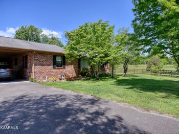 493 County Rd 370, Athens, TN 37303