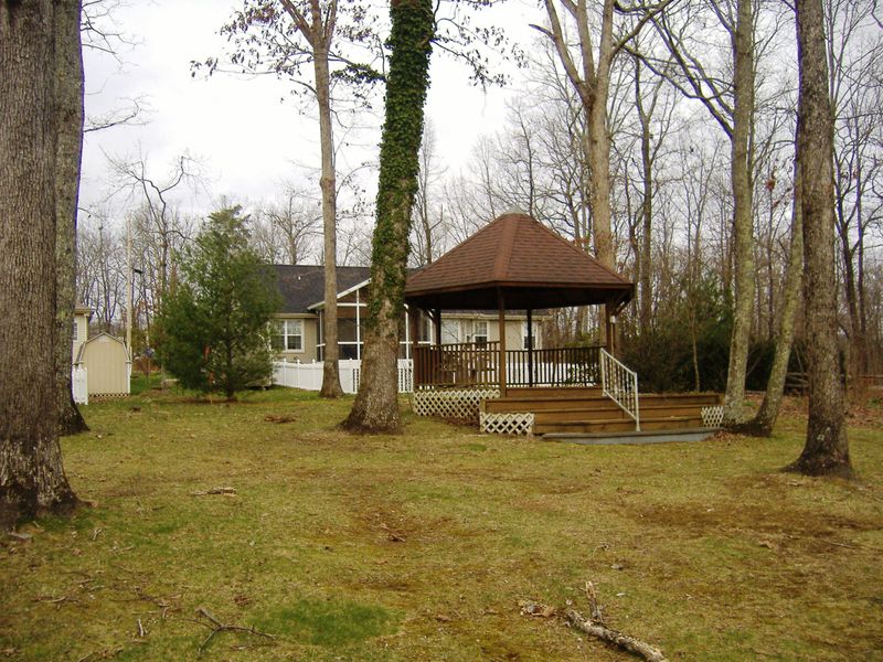 493 Lakeview Dr, Fairfield Glade, TN 38558