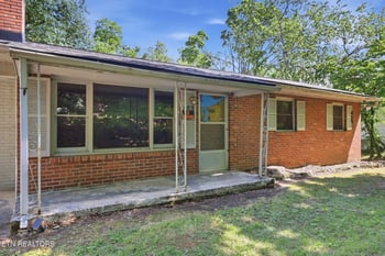 4930 Lonas Dr, Knoxville, TN 37909
