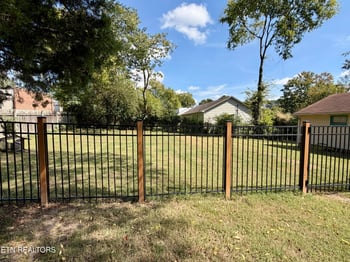 4933 Azalea Dr, Knoxville, TN 37909