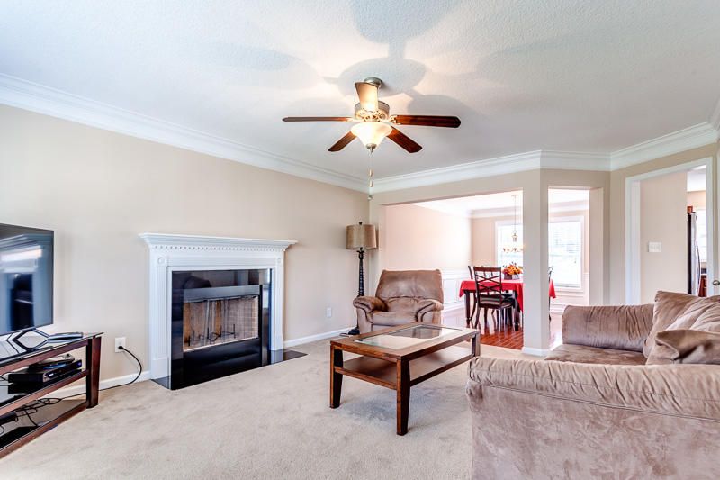 4933 Falling Star Ln, Powell, TN 37849