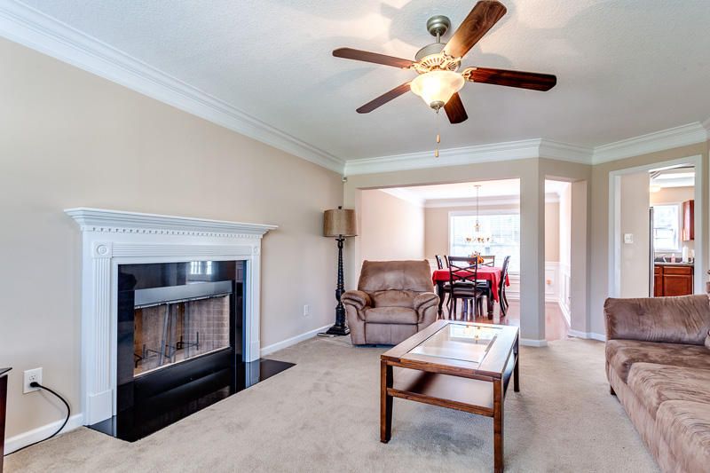 4933 Falling Star Ln, Powell, TN 37849