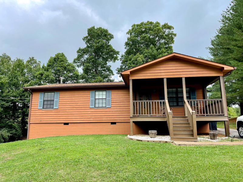 4935 Maple Hill Rd, Loudon, TN 37774