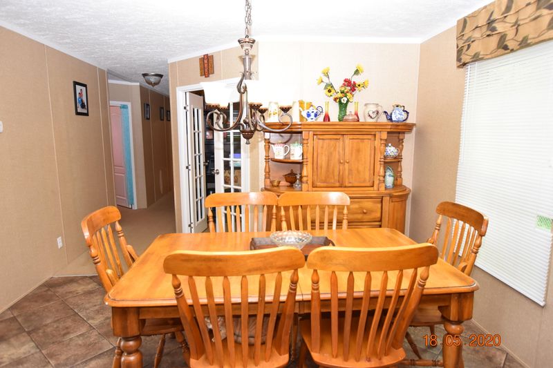 494 7th St, Rocky Top, TN 37769