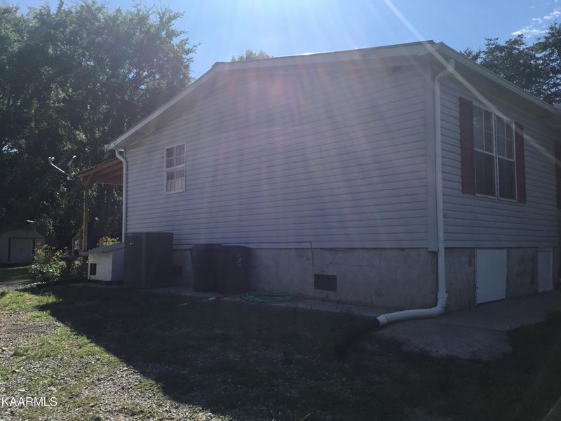 494 Bowen Rd, Rutledge, TN 37861