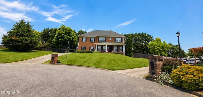 4942 Fragrant Cloud Ln, Knoxville, TN 37918