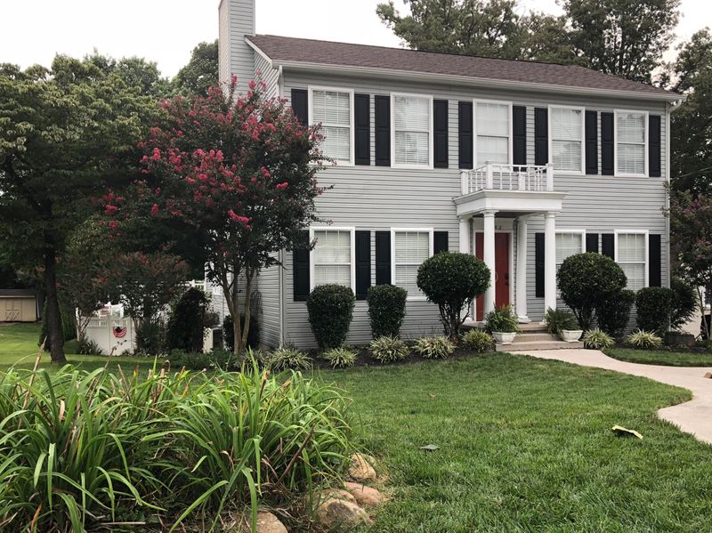4942 Oakview Rd, Knoxville, TN 37918