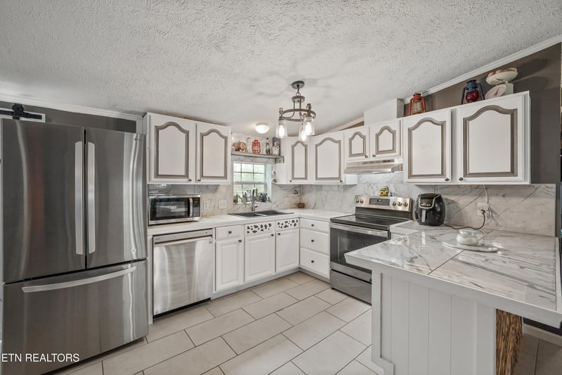 495 Monroe Rd, Maynardville, TN 37807