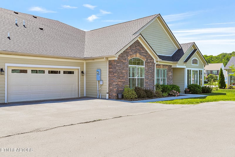 4955 Willow Bluff Cir, Knoxville, TN 37914