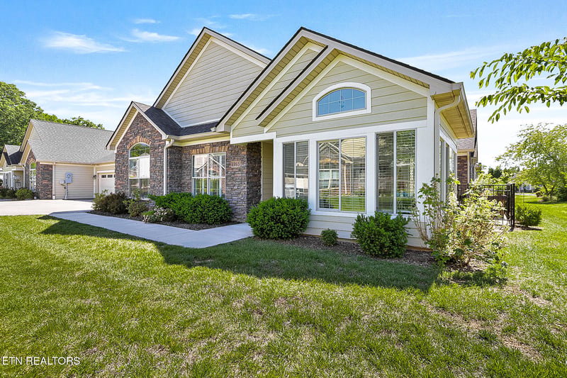 4955 Willow Bluff Cir, Knoxville, TN 37914