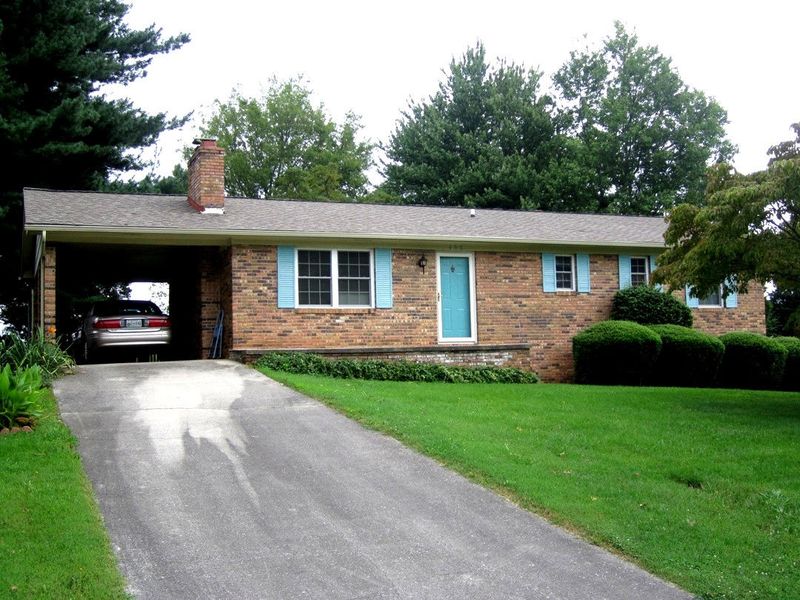 496 Andrew Cir, Talbott, TN 37877