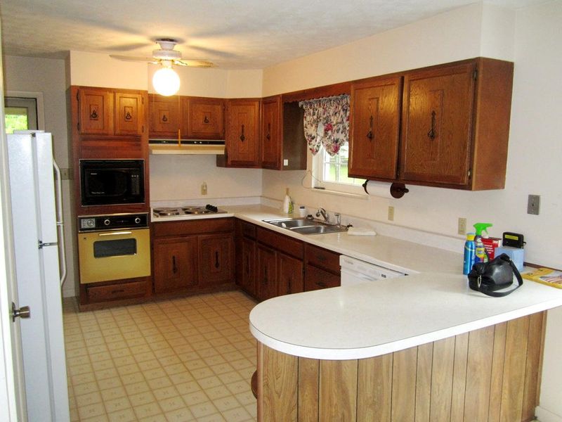 496 Andrew Cir, Talbott, TN 37877