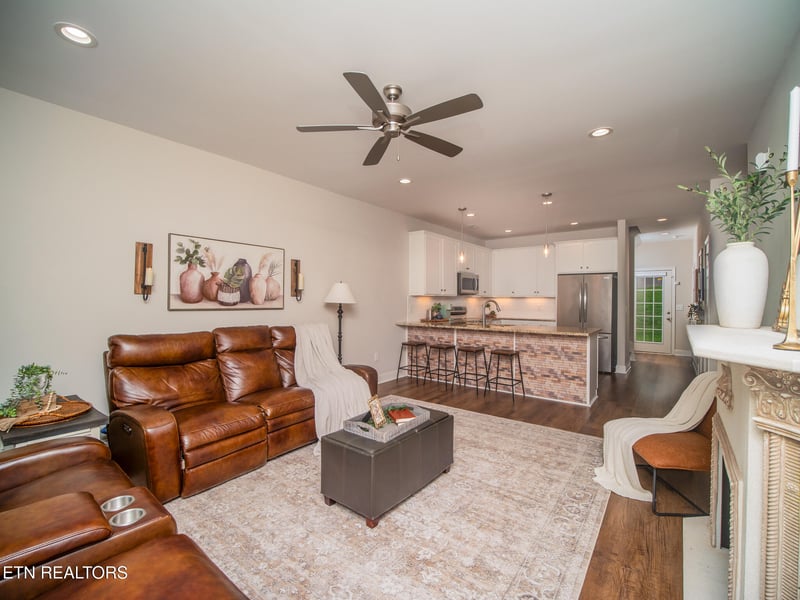 496 Jacksonian Way, Lenoir City, TN 37772