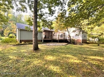 496 Yonside Dr, Sparta, TN 38583