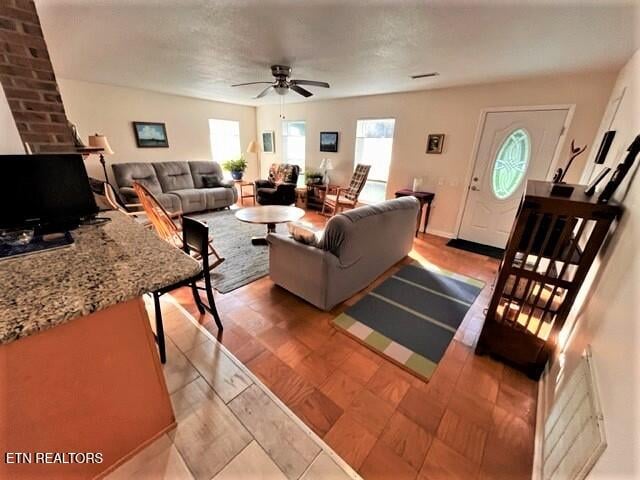 496 Yonside Dr, Sparta, TN 38583
