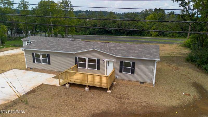 4965 Barton Springs Dr, Morristown, TN 37813