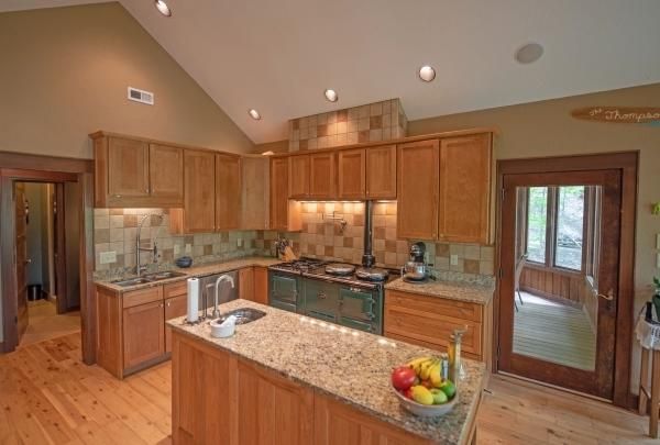 497 Fox Ridge Ln, Caryville, TN 37714