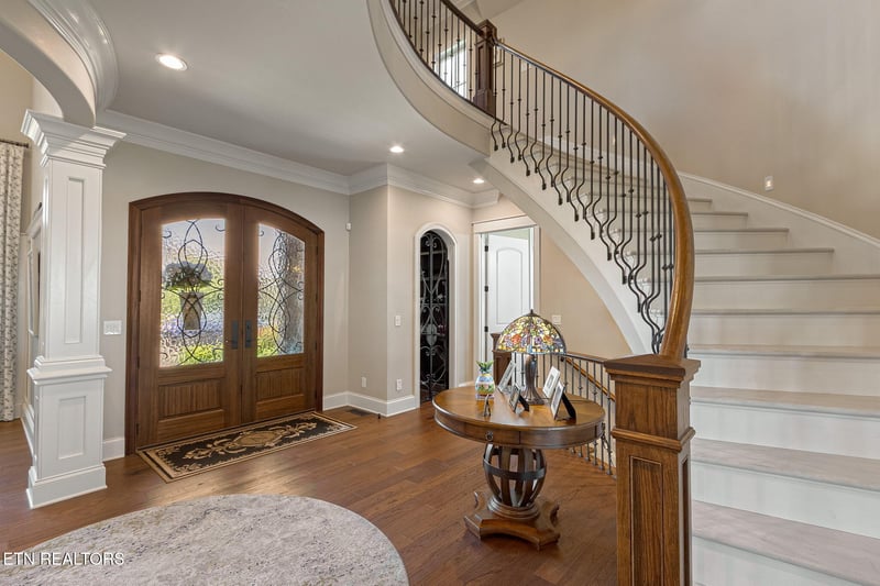 497 Southern Way, Lenoir City, TN 37772