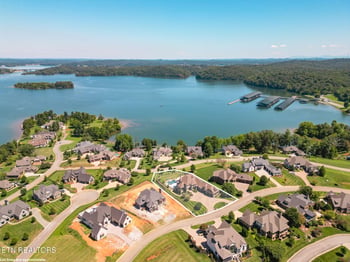 497 Southern Way, Lenoir City, TN 37772
