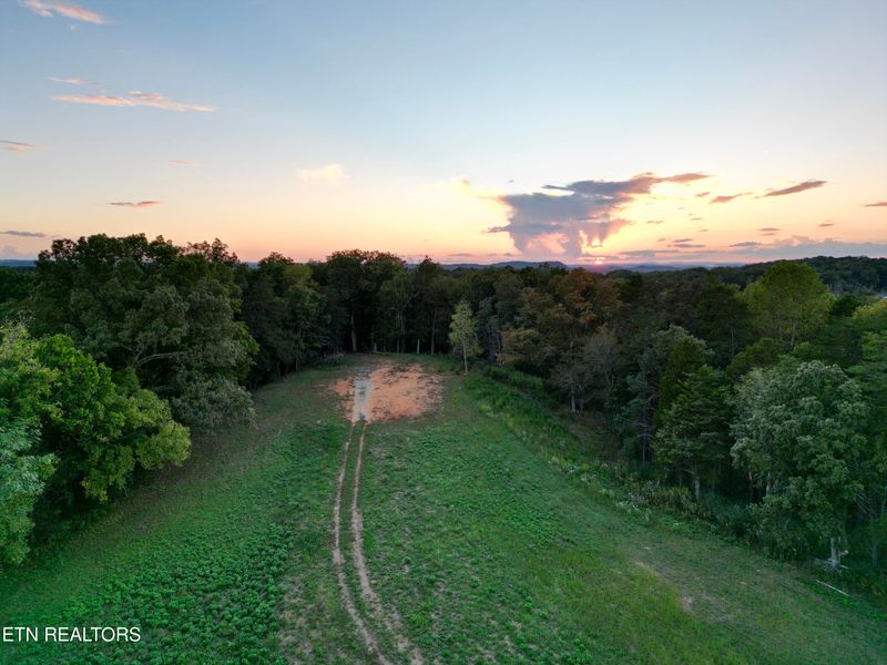 497 Thompson Rd, Lenoir City, TN 37772