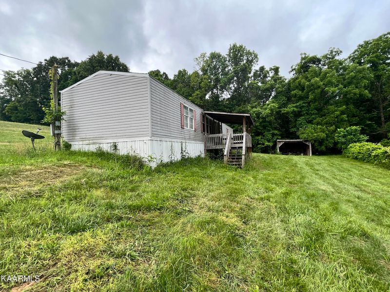 497 Wallace Rd, Luttrell, TN 37779