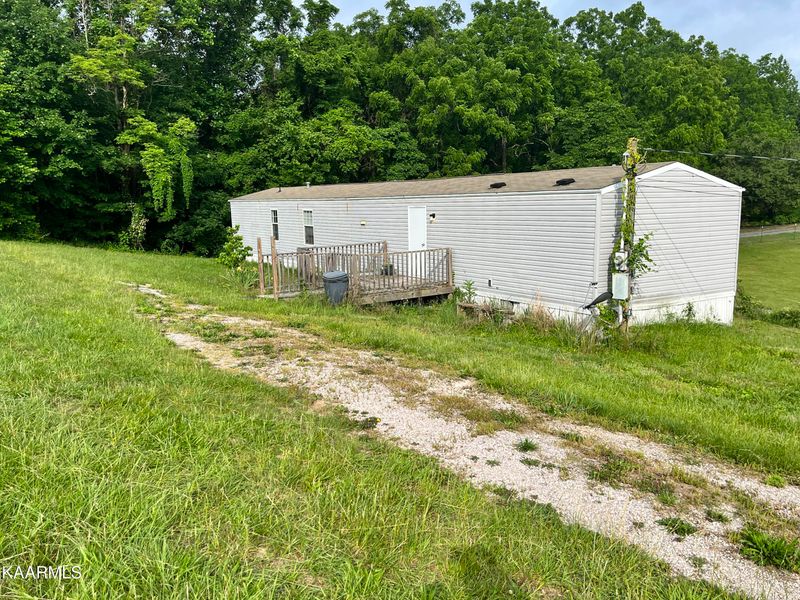 497 Wallace Rd, Luttrell, TN 37779