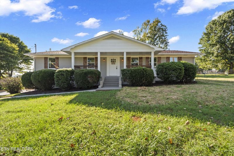 4979 Red Oak Dr, Morristown, TN 37814
