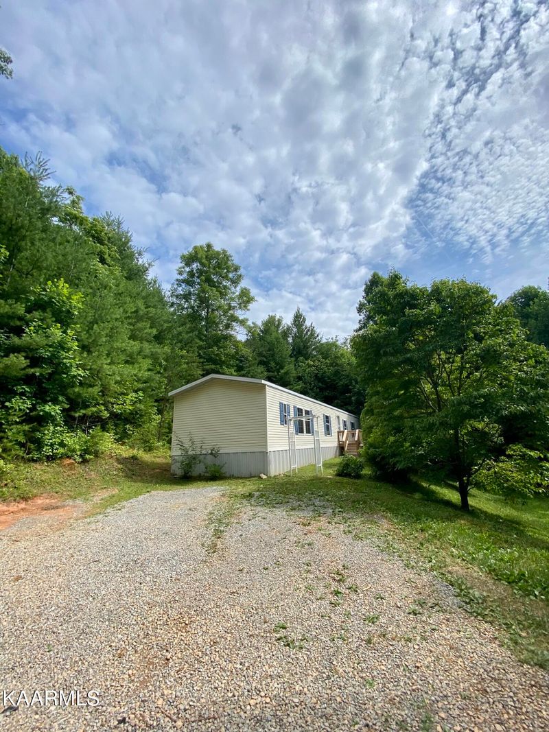 498 Barney Creek Rd, Tellico Plains, TN 37385