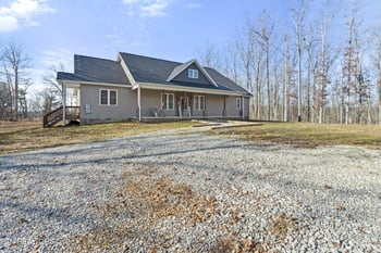 499 Woodland Trl, Sunbright, TN 37872