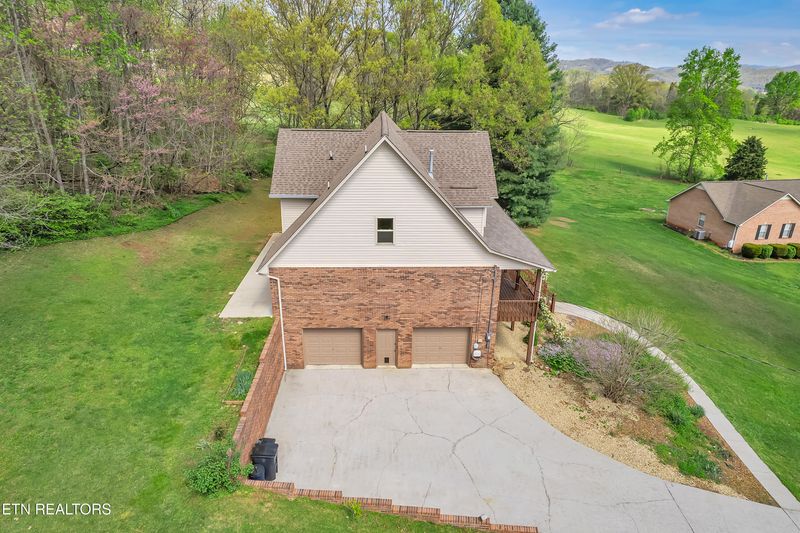 4998 Jonathan Dr, Morristown, TN 37814