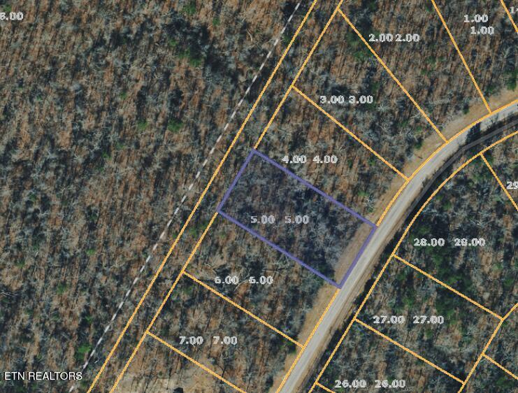 5 Austin Dr, Monterey, TN 38574
