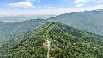 5 Shell Mountain Rd, Sevierville, TN 37876