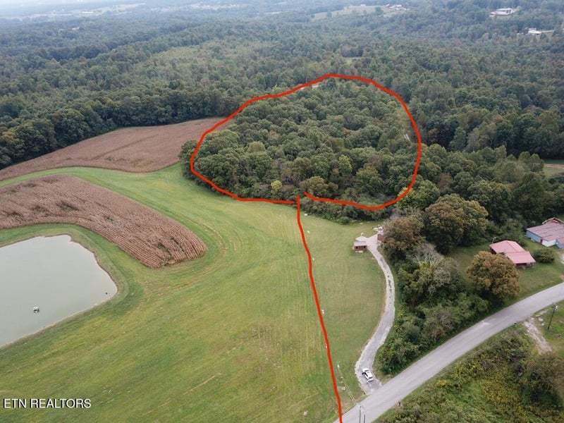 5.76 Pomona Rd, Crossville, TN 38571