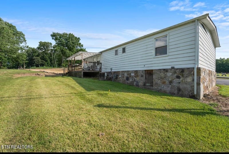 50 Wayne Ave, Crossville, TN 38555