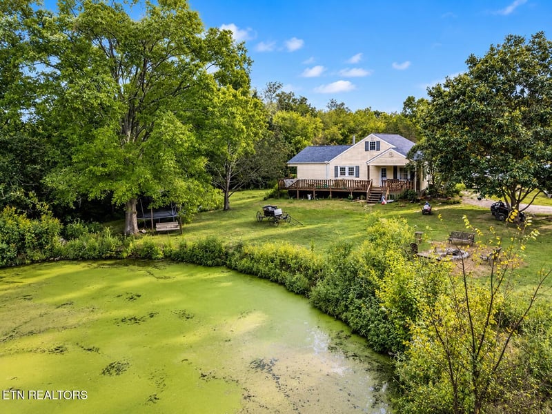 500 County Road 409, Madisonville, TN 37354