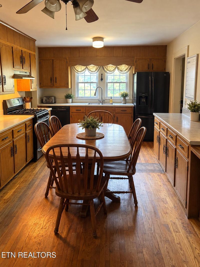 500 County Road 409, Madisonville, TN 37354