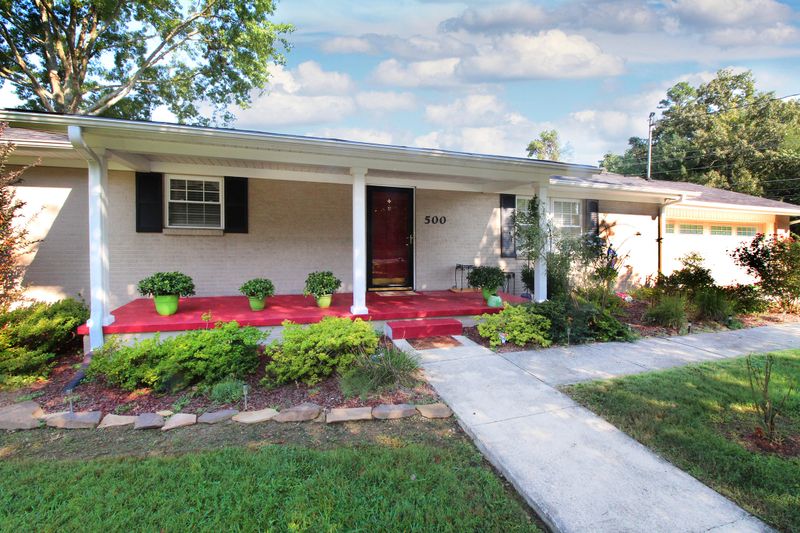 500 Smith Rd, Knoxville, TN 37934