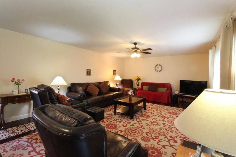 500 Smith Rd, Knoxville, TN 37934