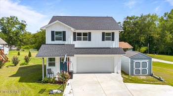 500 Stanley St, Oneida, TN 37841