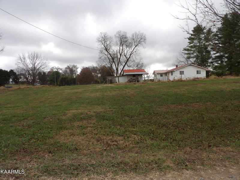 500 Sunnyside Rd, Sweetwater, TN 37874