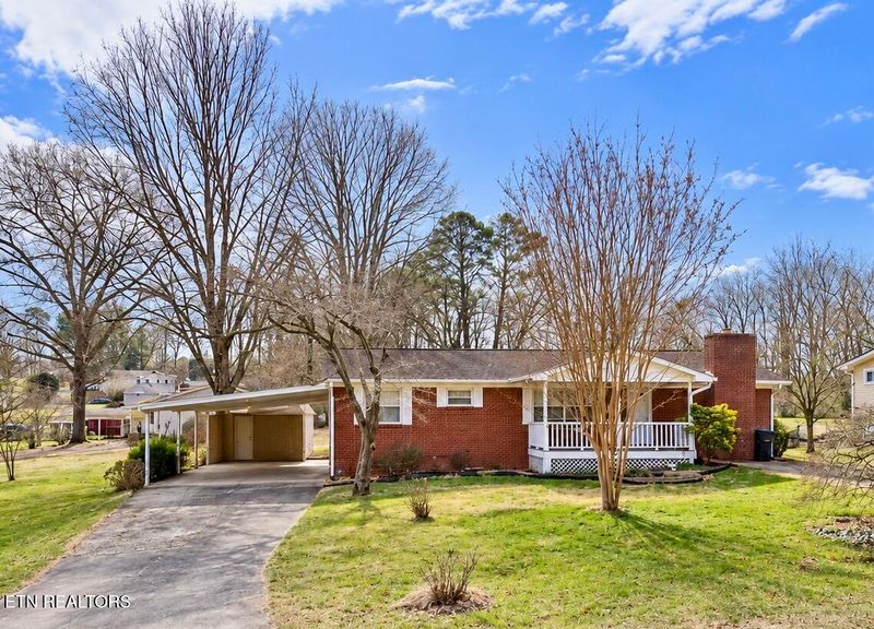 5000 Fleetwood Dr, Knoxville, TN 37921