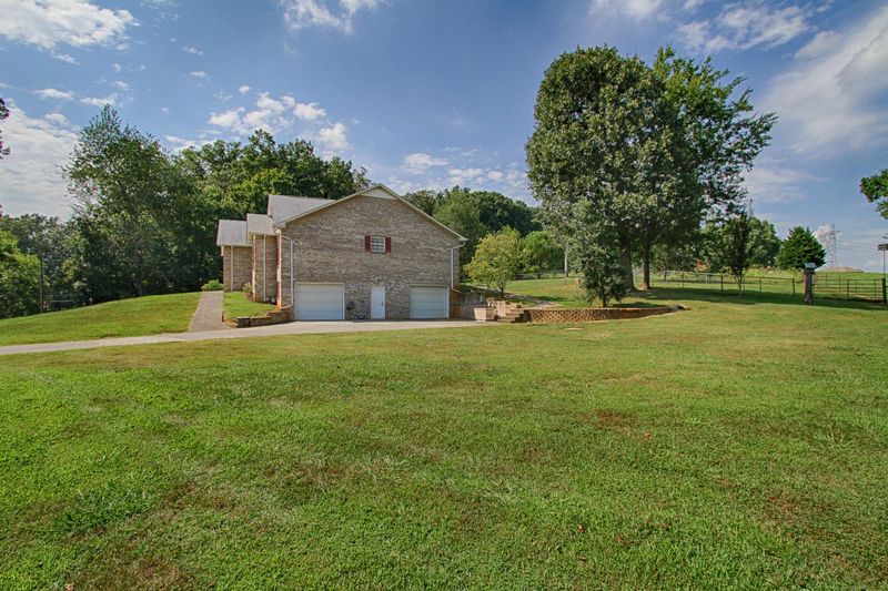 5000 Roberson Springs Rd, Loudon, TN 37774