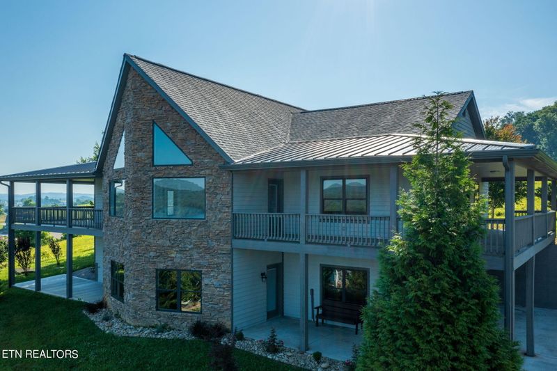 5000 Russell Brothers Rd, Sharps Chapel, TN 37866