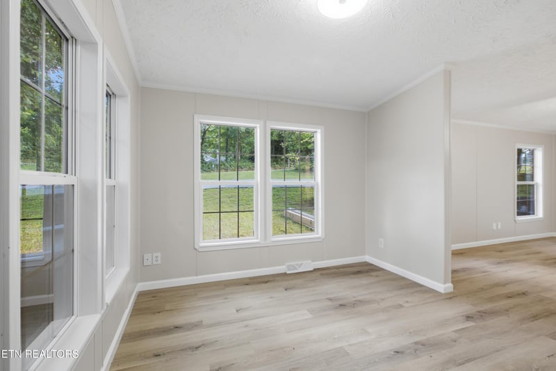 5001 Buffat Mill Rd, Knoxville, TN 37914
