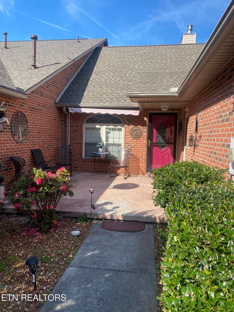 5002 Fairground Pl, Kingston, TN 37763