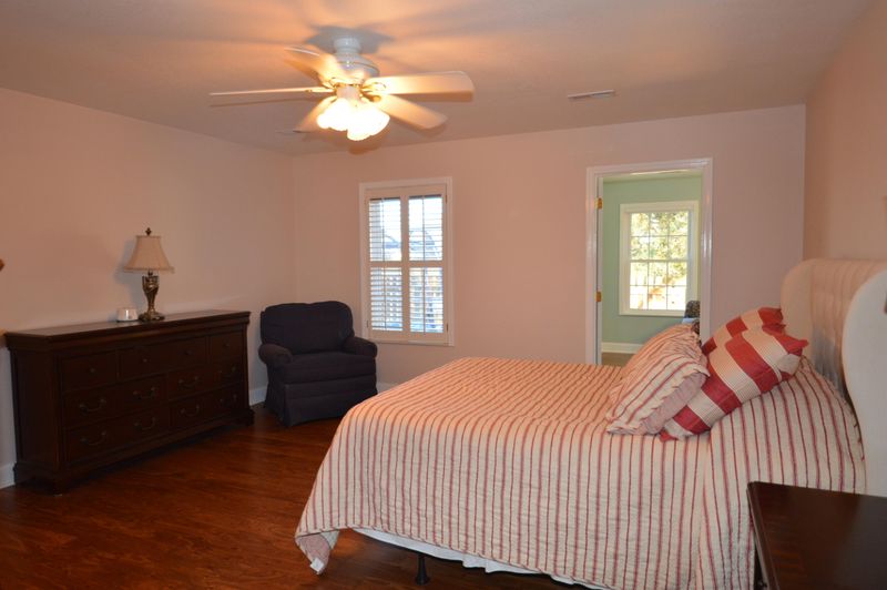 5005 Masters Dr, Maryville, TN 37801