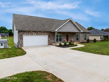 5006 Morganton Rd, Greenback, TN 37742