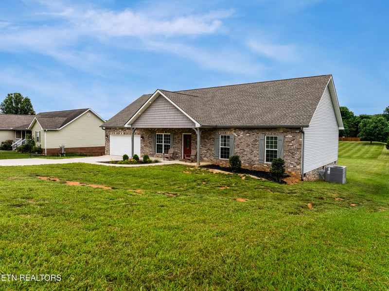 5006 Morganton Rd, Greenback, TN 37742