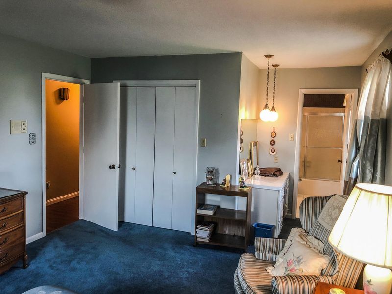 5008 Macmont Cir, Powell, TN 37849